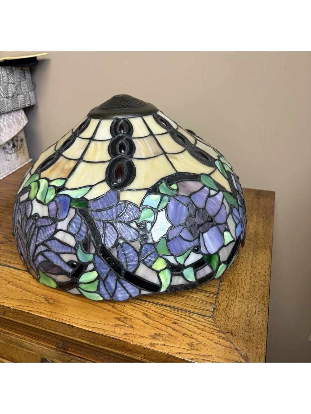 Tiffany Style Stained Glass Lamp Shade 18” Purple Floral Needs Repair